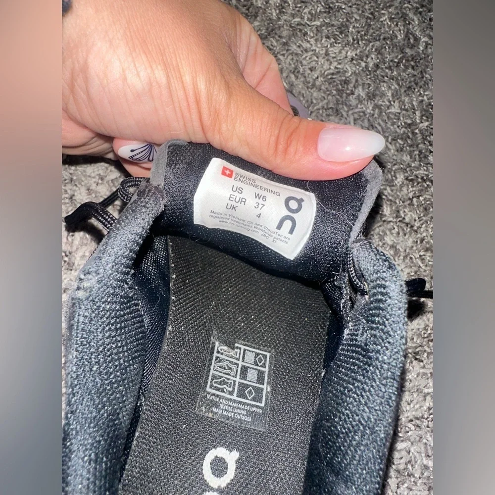 Women’s OnCloud Cloudventure Running Shoe Size W6 - Picture 13 of 15